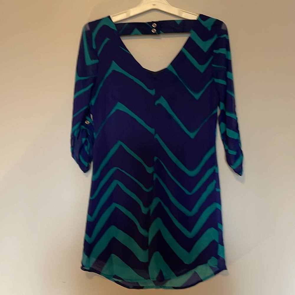 Spring dress - Picture 2 of 5